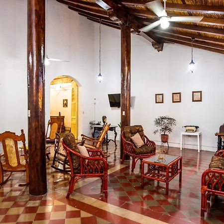 Hostal Victoria Ґранада Екстер'єр фото