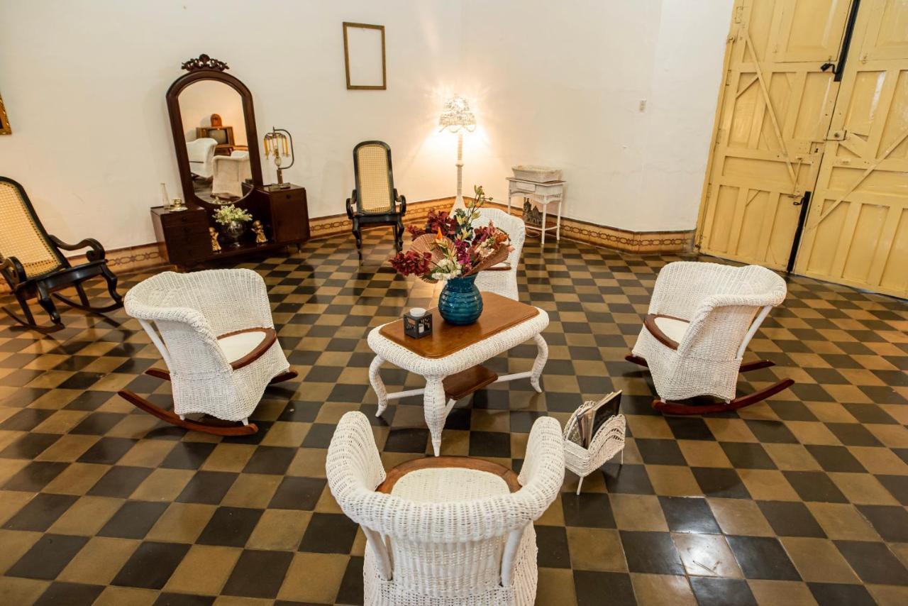 Hostal Victoria Ґранада Екстер'єр фото