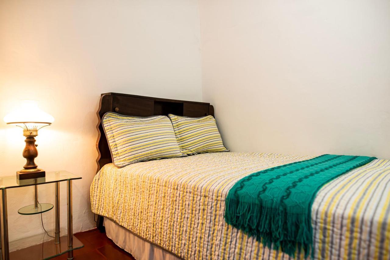 Hostal Victoria Ґранада Екстер'єр фото
