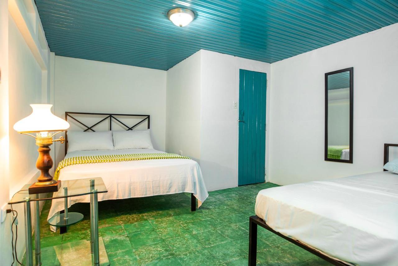 Hostal Victoria Ґранада Екстер'єр фото