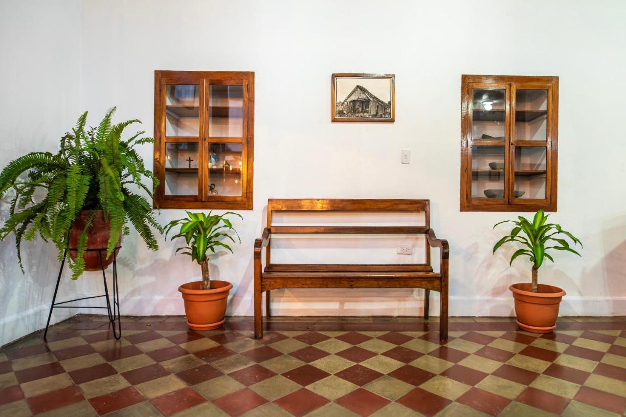 Hostal Victoria Ґранада Екстер'єр фото