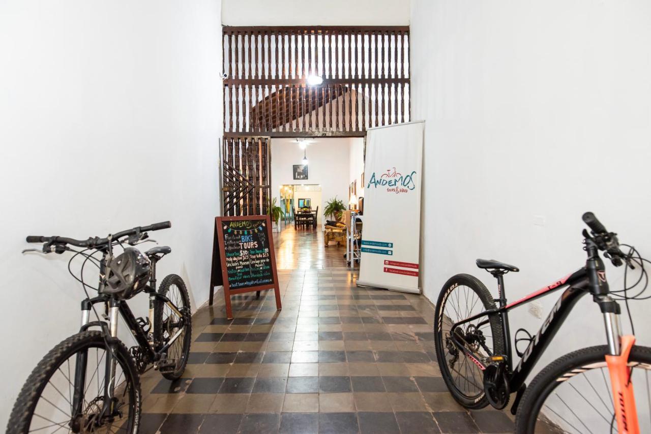 Hostal Victoria Ґранада Екстер'єр фото