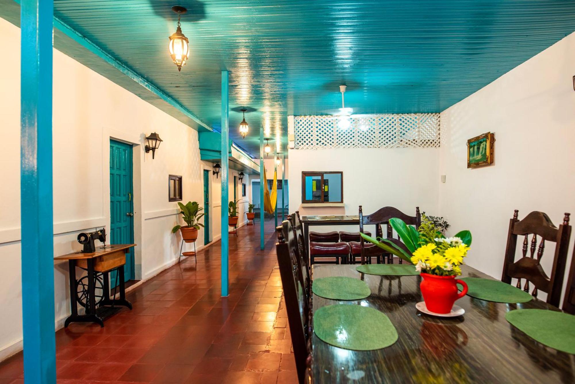 Hostal Victoria Ґранада Екстер'єр фото