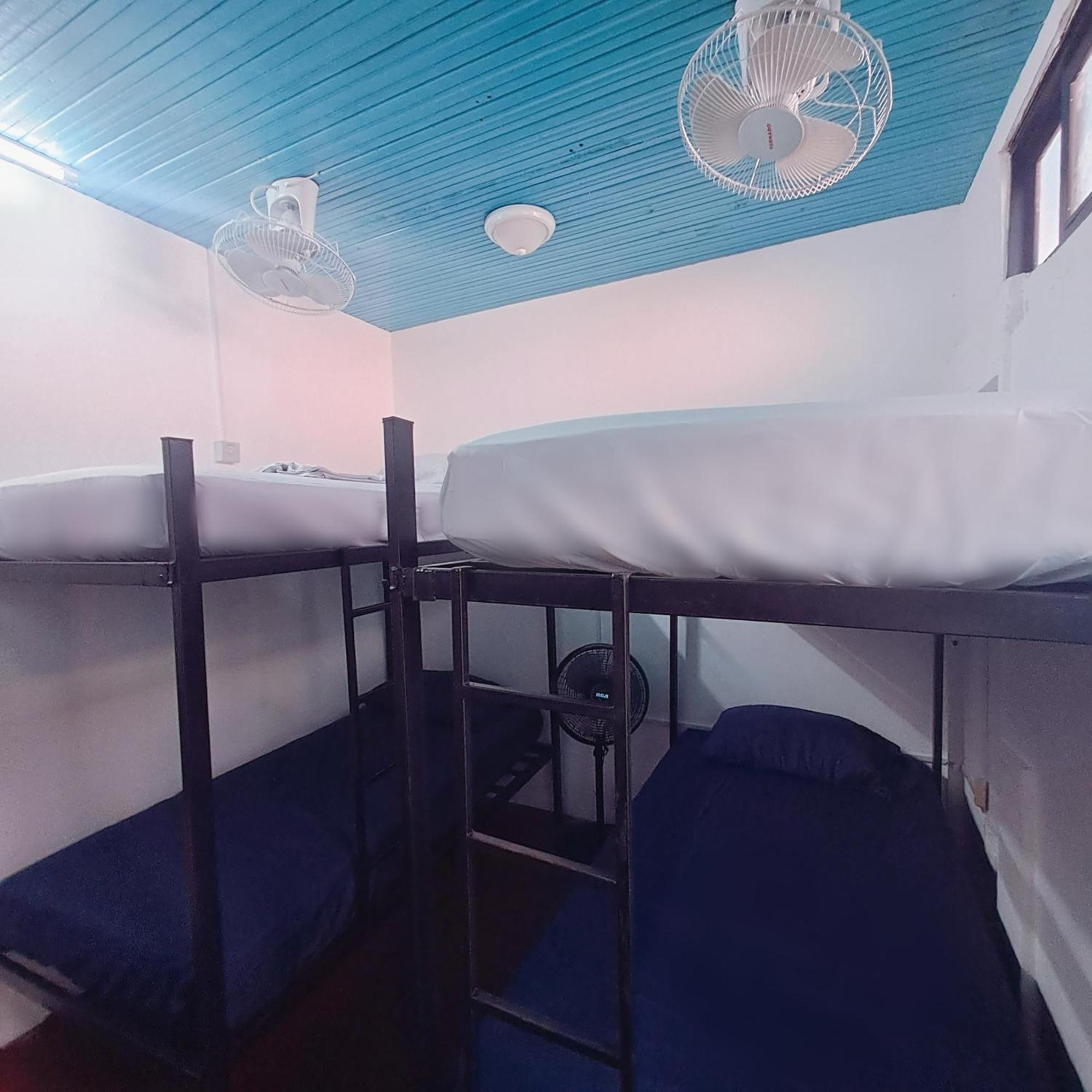 Hostal Victoria Ґранада Екстер'єр фото